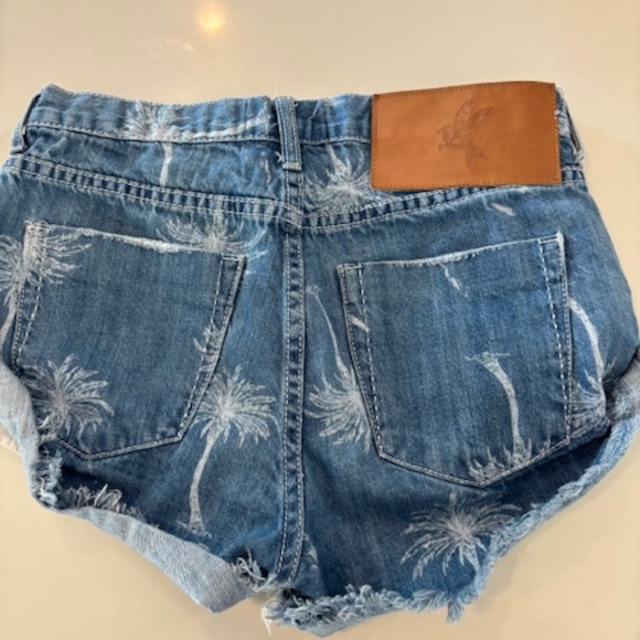 One Teaspoon Jean Shorts Size 23 - Picture 3 of 3